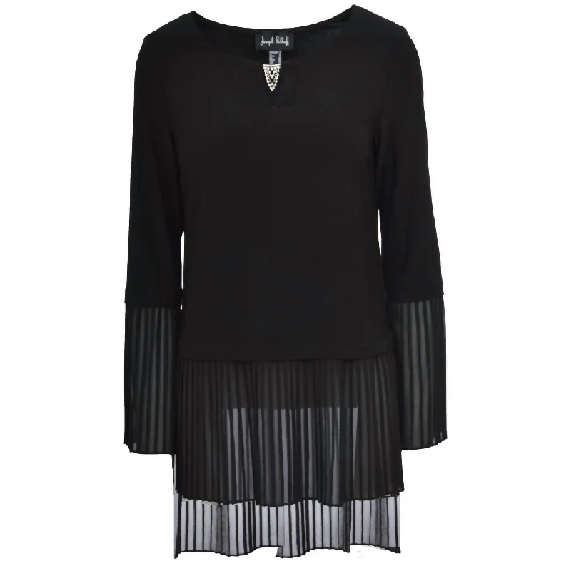 Women's Pleated Tunic In Black